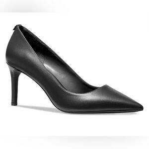 New MICHAEL Michael Kors Black Pointed Pumps Sz 10